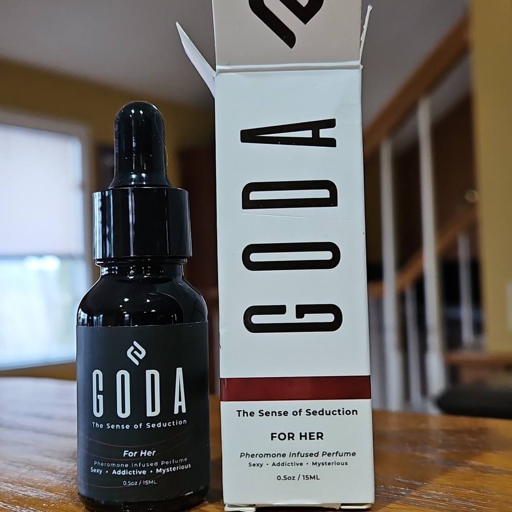 Goda The Sense of Seduction For Her Pheromone Oil
